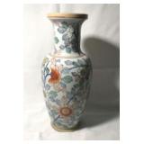 Chinese Porcelain Vase with many flowers