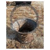 Metal basket 28 x 26