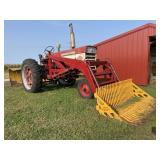 Farmall 460 with Loader and Rock Bucket