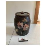 Flower stoneware pottery crock