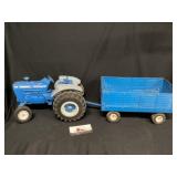 Ertl Ford 8000 1/12 Scale Tractor and Wagon