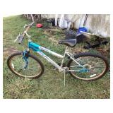 Huffy 18 speed mountain bike