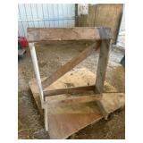 Saddle stand