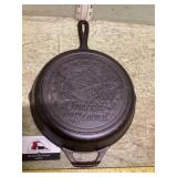 Lodge cast-iron skillet united we stand