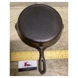 Cast-iron skillet number 8  1033