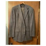 South Hampton Menï¿½s Jacket and Pants