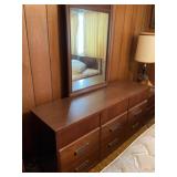 Dresser w/ Detachable Mirror