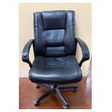 EXECUTIVE OFFICE CHAIR