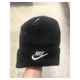 STOCKING CAP W NIKE LOGO