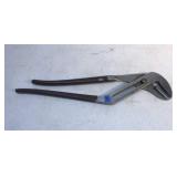 Groove Joint/Water Pump Pliers