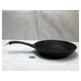 Antique Wagner Ware #9 Cast Iron Chef Skillet