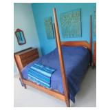 bed w/queen size serta mattress & boxspring