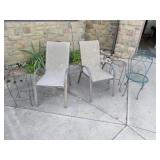 3 patio chairs & 2 stands