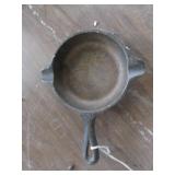 wagner cast iron ashtray