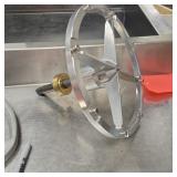 Globe mixer plate stand