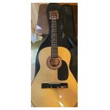 Synsonics  FG907 S G classical guitar with gig