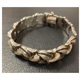 Vintage Latch Bracelet Approx. Size 7 1/2