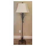Metal Floral Floor Lamp with Shade