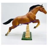 Breyer Traditional Jumping Horse ï¿½Stonewallï¿½ Bay