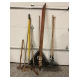 LOT OF HAND TOOLS - RAKES, SLEDGEHAMMER, HAND