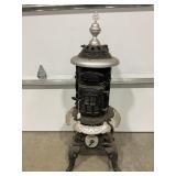 COMFORT OAK NO. 111 CAST IRON DECORATIVE STOVE