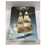 LINDBERG CAPTAIN KIDD PIRATE SHIP MODEL W/ORIGINAL