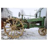 JOHN DEERE A TRACTOR - SERIAL #454538 - MOTOR IS