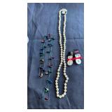 Christmas jewelry & Pearl Necklace