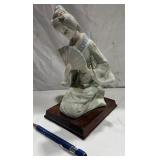 Arnart Porcelain Art Sculpture