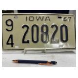 1967 Iowa License Plate