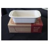 Longaberger small loaf pan green in box