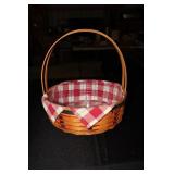 Longaberger 2002 All American Casserole basket