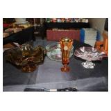 Lot - Amber coin glass bud vase and a scalloped