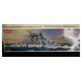 Bismark Eorld War ll German Battleship model kit