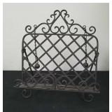 Cast iron bookstand