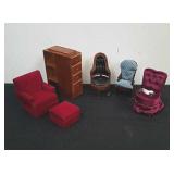 Vintage dollhouse furniture looks like one chair