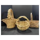 3)Vintage Weaved Baskets