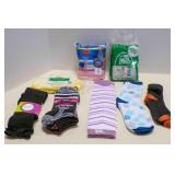 10 Ladies/Kids Socks, 9 pr 2X Panties, B