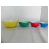 4 Vintage Pyrex Mixing Bowl