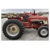 INTERNATIONAL 464 GAS TRACTOR