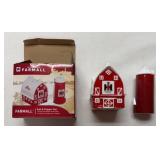 IH SALT & PEPPER SHAKER SET