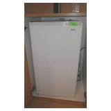 KENMORE MINI FRIDGE- WORKS  19 x 21 x 33