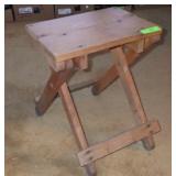 FOLDING STOOL / TABLE