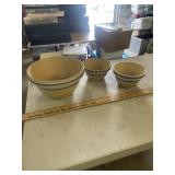 Yelloware bowl set