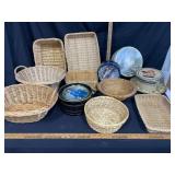 Box of baskets & tins