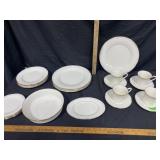 Noritake 4 pc dish set