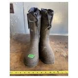 Kamik boots size 8 with tags