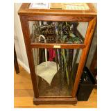 UMBRELLA CABINET