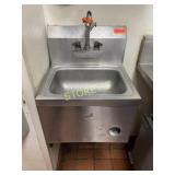 Quest 17" S/S Wall Mounted Hand Sink