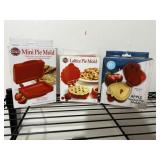 3 Mini Pie Molds